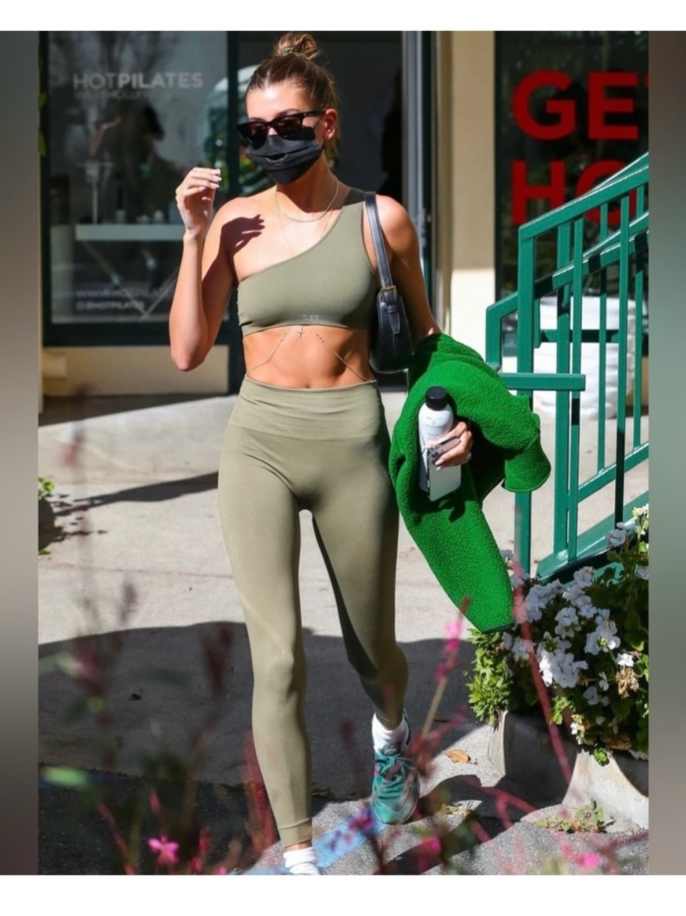 SET Active Olive Green One-Shoulder Active Leggings Set